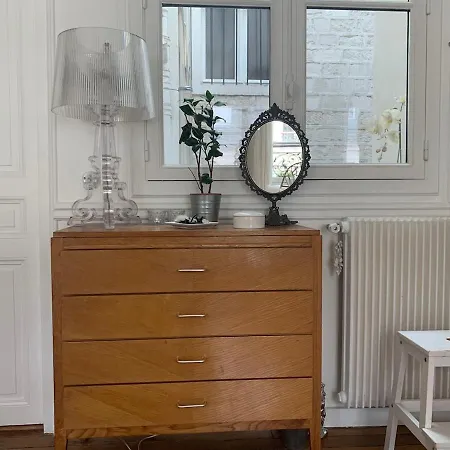 Charming 50m2 Near Montmartre Apartman *